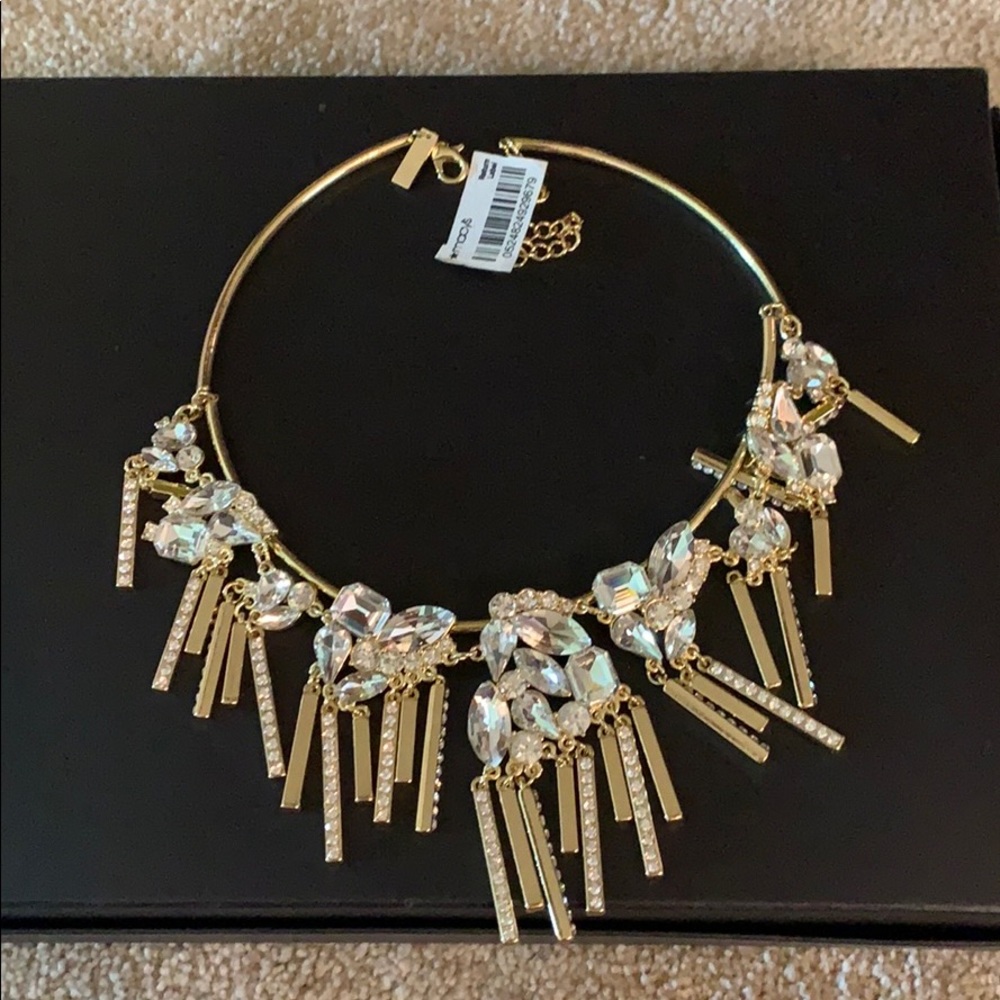 NWT crystal necklace